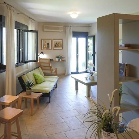 Apartment With Garden In Thessaloniki. מראה חיצוני תמונה