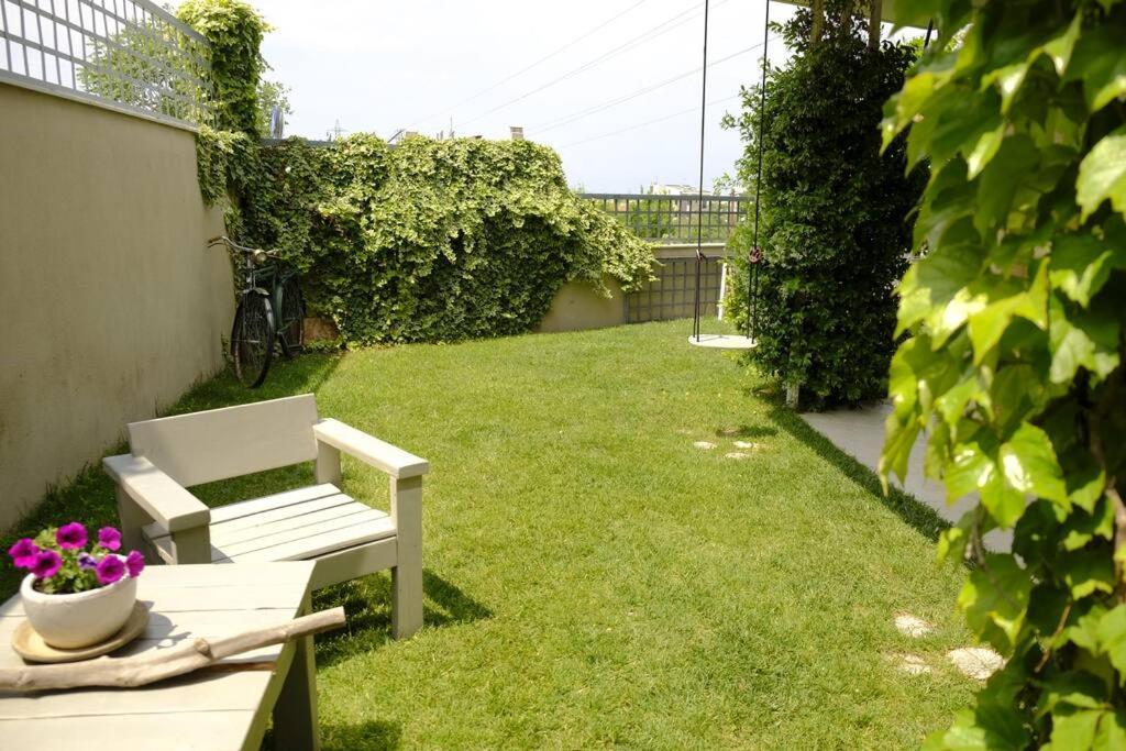 Apartment With Garden In Thessaloniki. מראה חיצוני תמונה