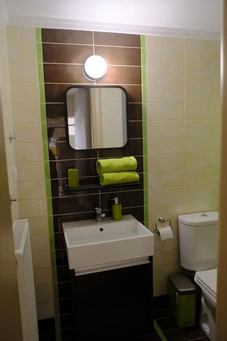 Apartment With Garden In Thessaloniki. מראה חיצוני תמונה
