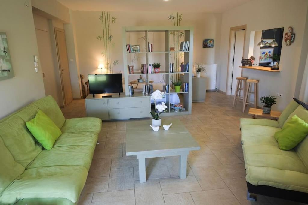 Apartment With Garden In Thessaloniki. מראה חיצוני תמונה
