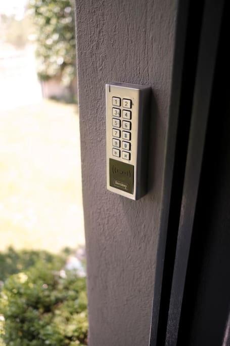 Apartment With Garden In Thessaloniki. מראה חיצוני תמונה