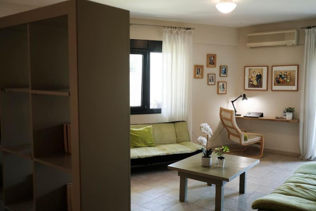 Apartment With Garden In Thessaloniki. מראה חיצוני תמונה